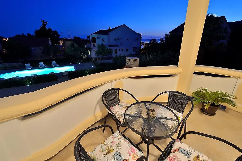 Πανσιόν Apartments Ka - Ro Bibinje