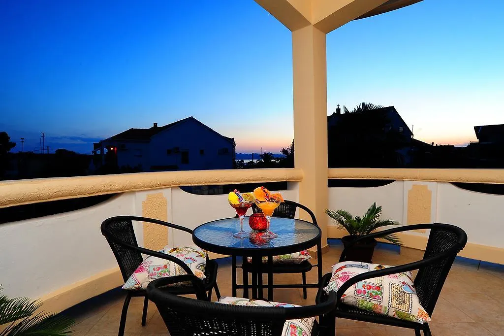 *** Πανσιόν Apartments Ka - Ro Bibinje Κροατία