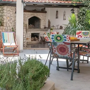 https://apartments-in-trogir.hotels-in-trogir.com